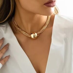 Avangarde Elegant Gold Ball Multilayer Necklace